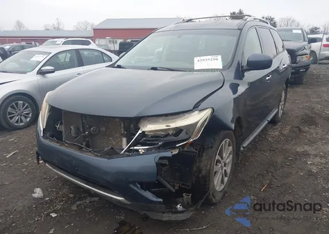 2016 Nissan Pathfinder S z USA, uszkodzony, nr VIN 5N1AR2MM8GC622210